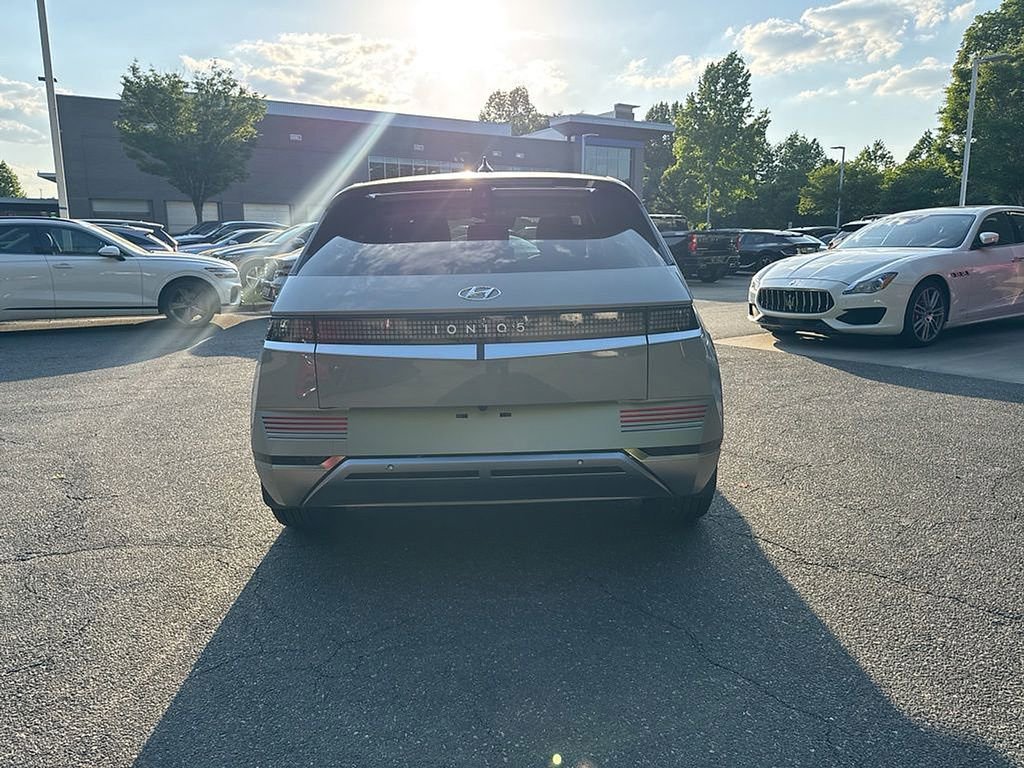 Used 2024 Hyundai Ioniq 5 Limited RWD image 5