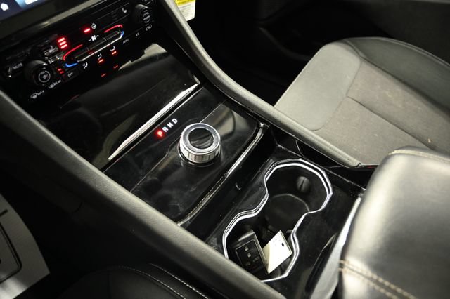 Used 2023 Jeep Grand Cherokee Laredo w/ Luxury Tech Group I AWD/4WD image 19