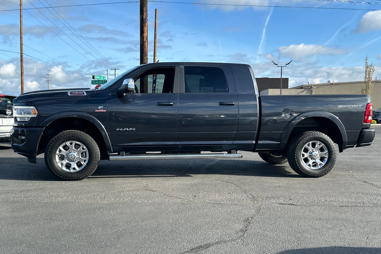 Used 2021 RAM 3500 Laramie AWD/4WD image 8
