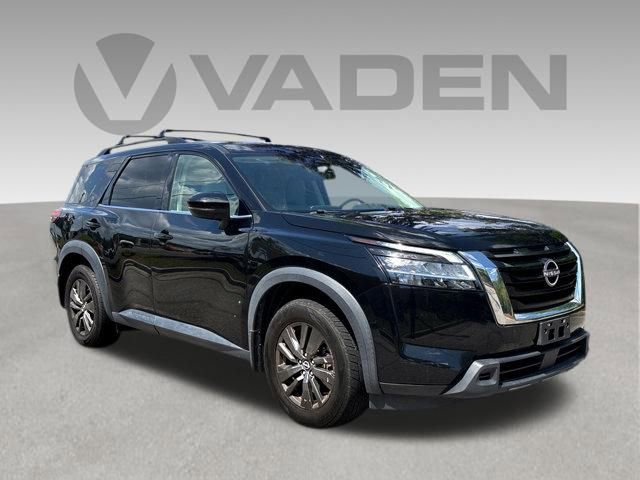 Used 2022 Nissan Pathfinder SV w/ SV Premium Package