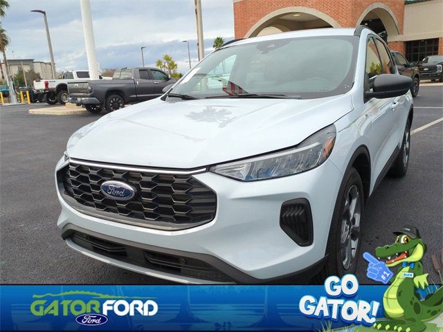 Used 2025 Ford Escape ST-Line image 9