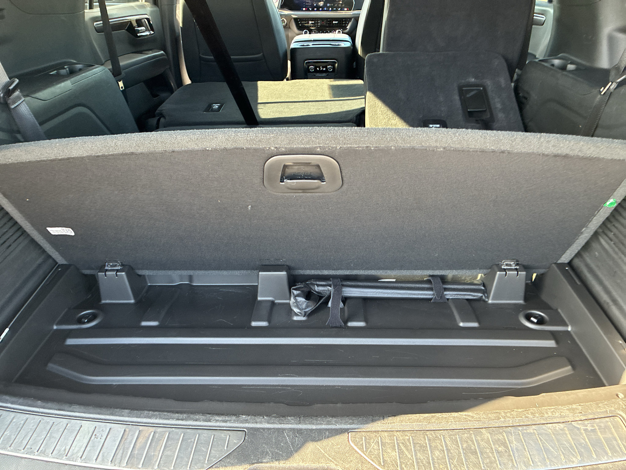 Used 2025 Chevrolet Tahoe Z71 AWD/4WD image 50