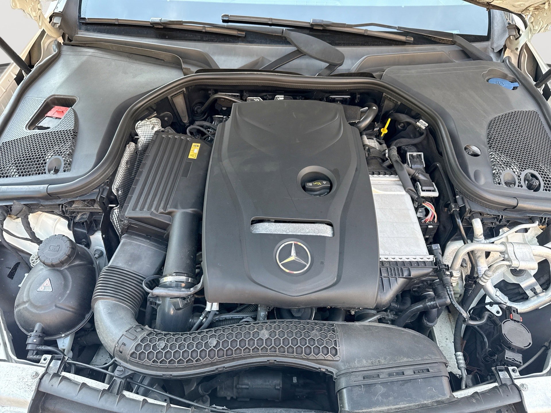 Used 2017 Mercedes-Benz E 300 4MATIC image 18