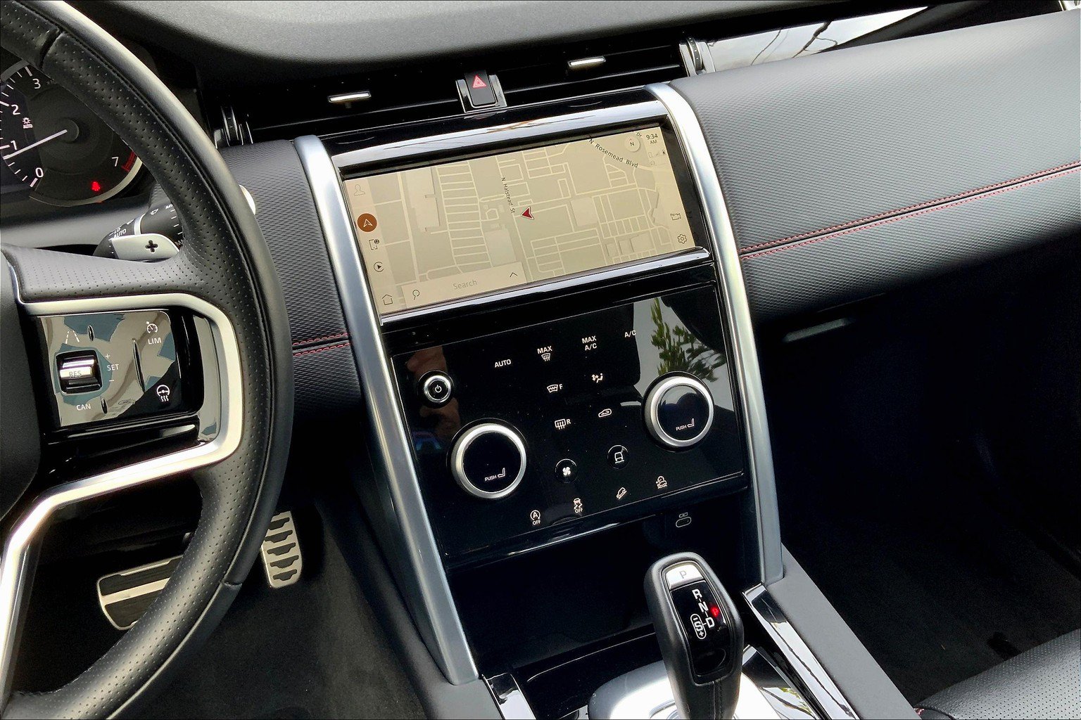 Certified 2022 Land Rover Discovery Sport S R-Dynamic AWD/4WD image 6