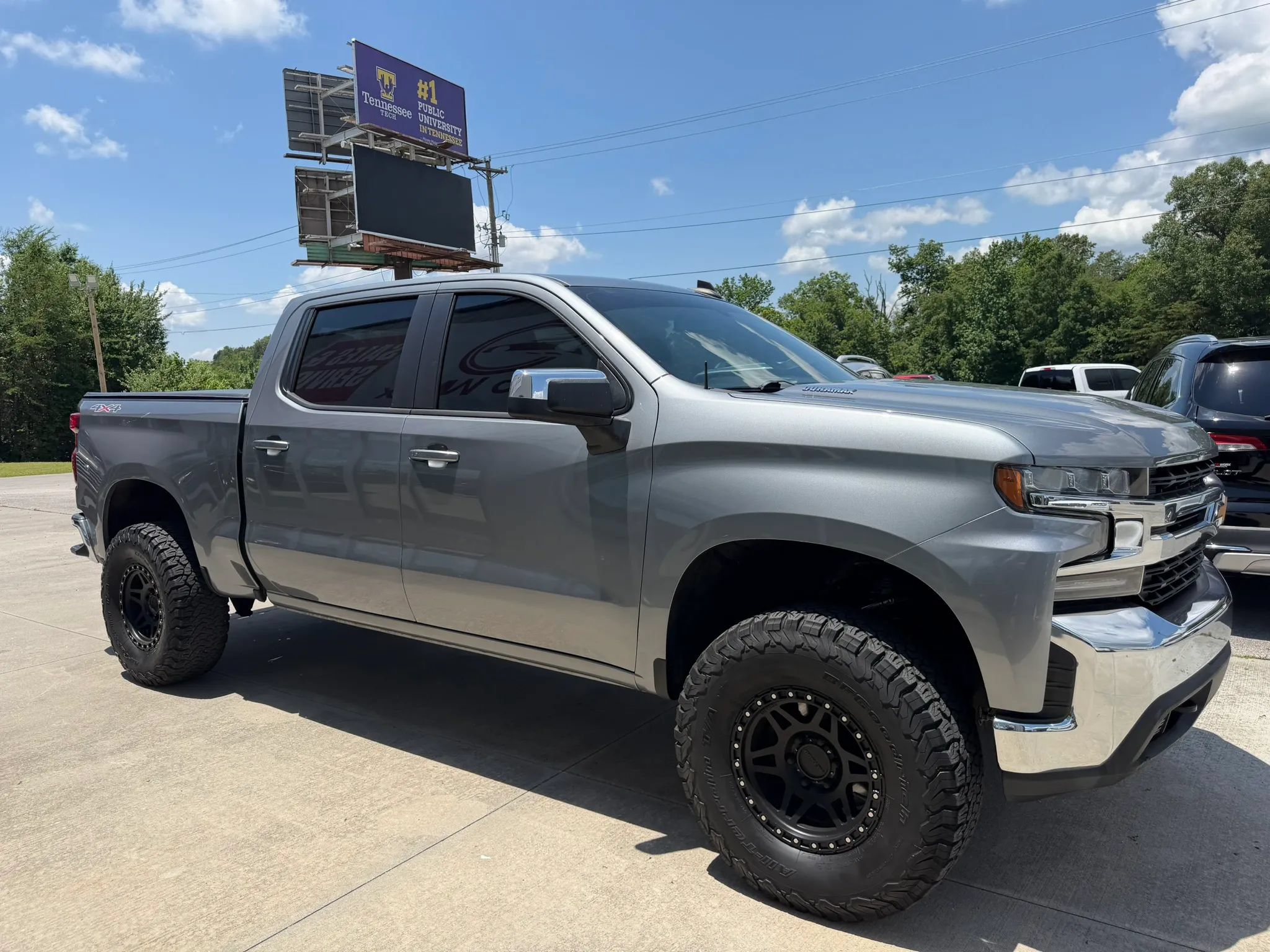 Used 2020 Chevrolet Silverado 1500 LT w/ All-Star Edition AWD/4WD image 23