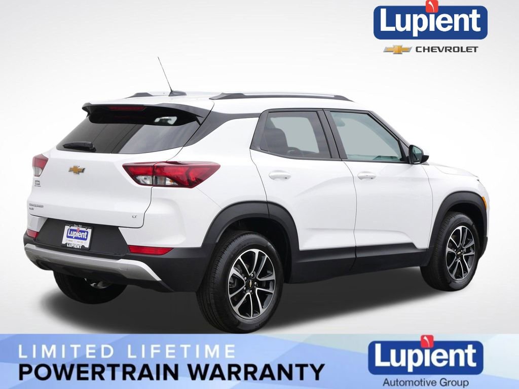 Used 2025 Chevrolet TrailBlazer LT image 3