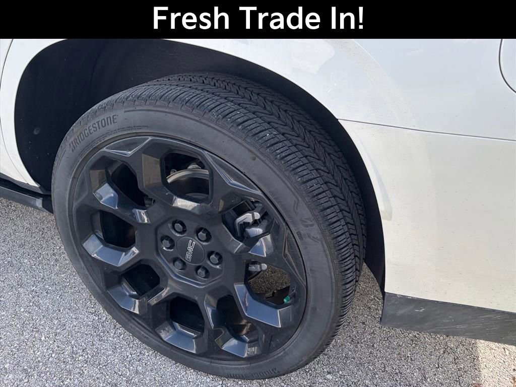 Used 2025 GMC Yukon Denali w/ Denali Reserve Package AWD/4WD image 6