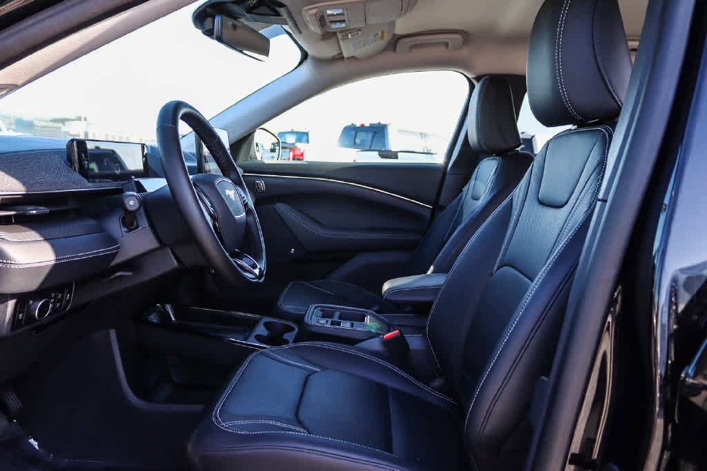 Used 2026 Ford Mustang Mach-E Premium w/ Technology Package RWD image 16