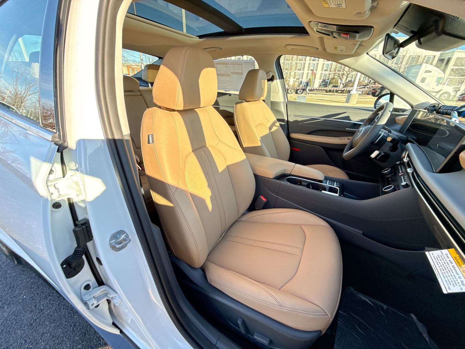 Used 2026 Hyundai Sonata Limited FWD image 28