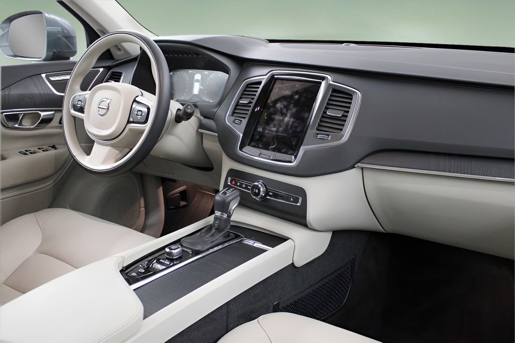 Used 2020 Volvo XC90 T6 Momentum AWD/4WD image 18