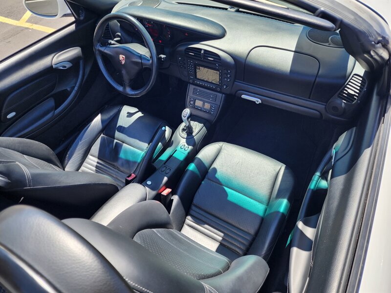 Used 2003 Porsche Boxster RWD image 16