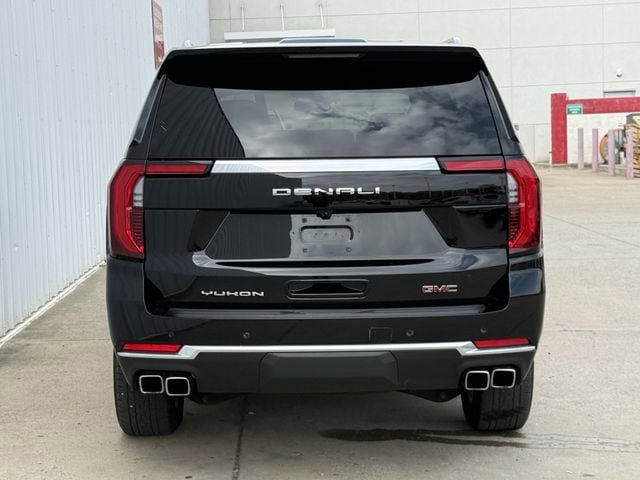 Used 2025 GMC Yukon XL Denali AWD/4WD image 5
