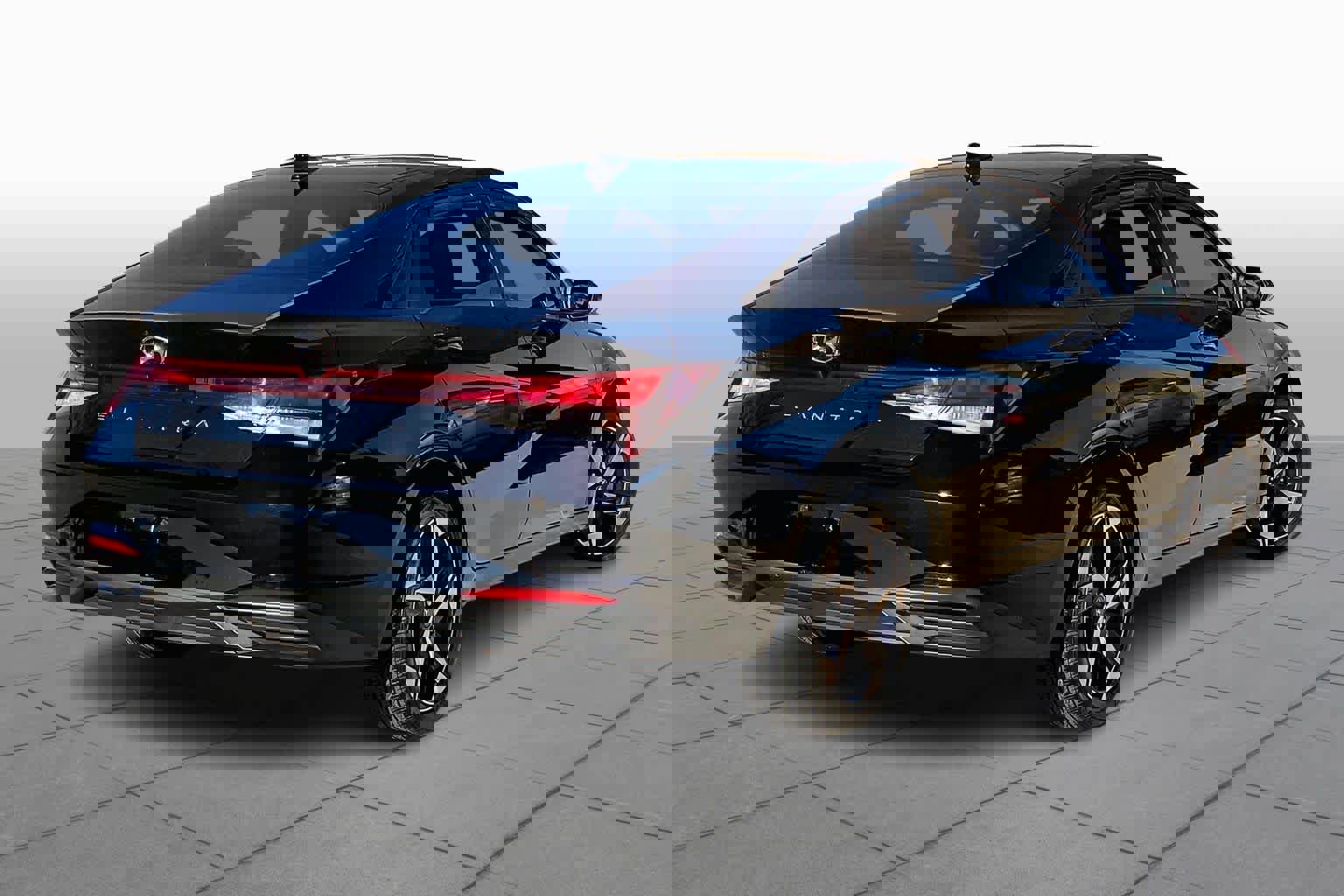 Used 2023 Hyundai Elantra SEL w/ Convenience Package image 12