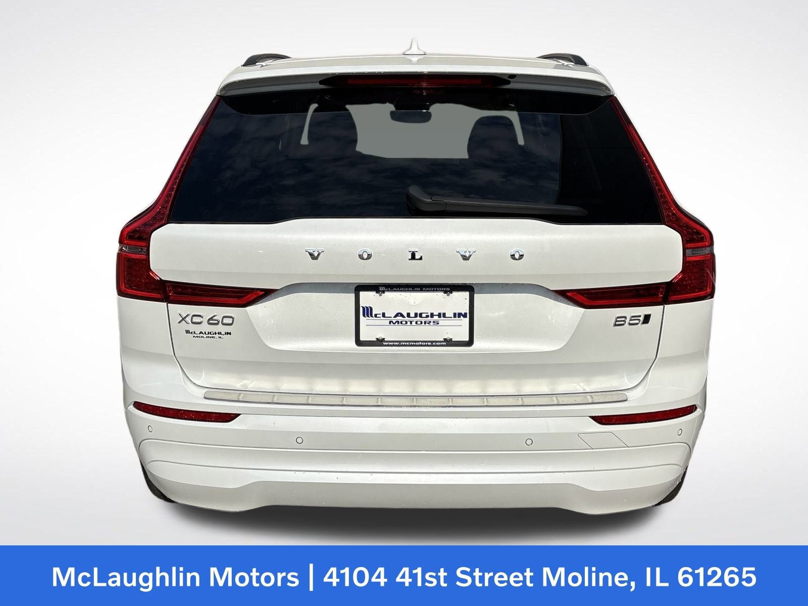 Certified 2023 Volvo XC60 B5 Core AWD/4WD image 4
