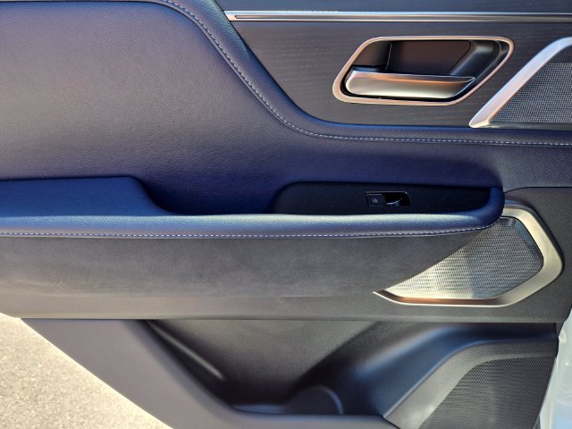 New 2027 INFINITI QX80 Sensory AWD/4WD image 22