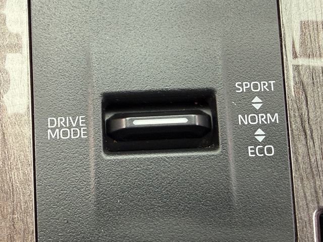 Certified 2021 Toyota Highlander Limited image 26