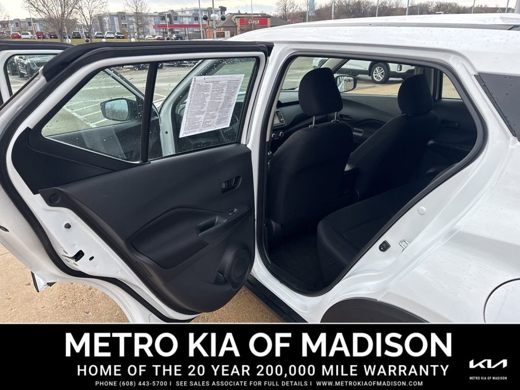 Used 2023 Nissan Kicks S image 23