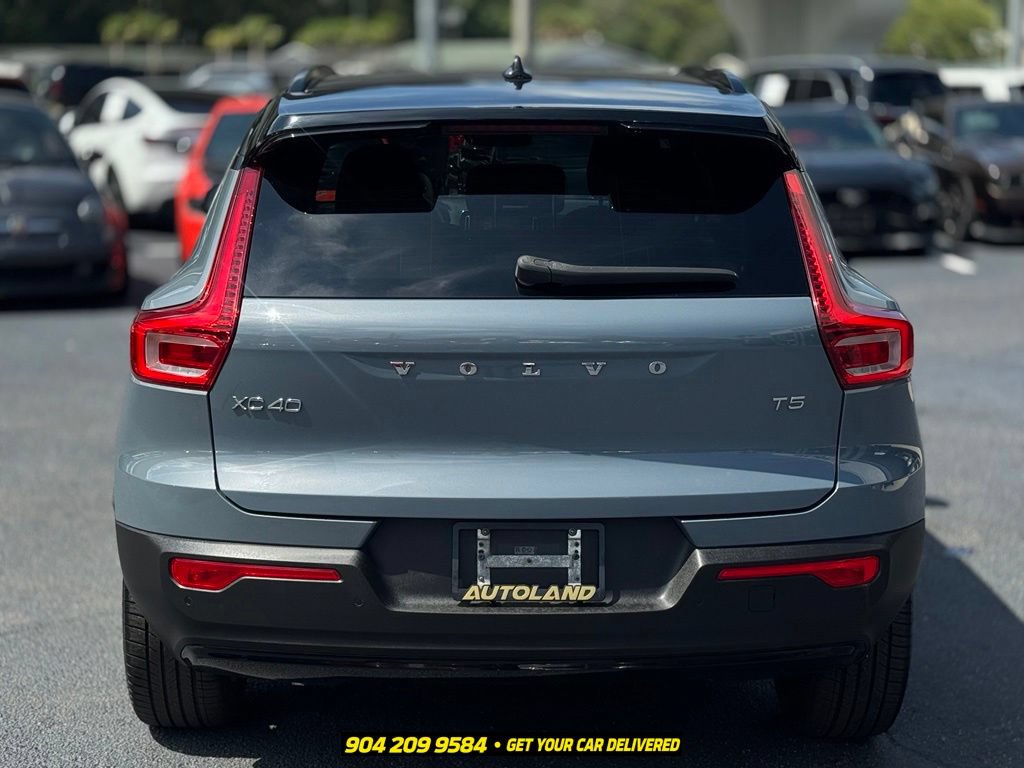 Used 2022 Volvo XC40 T5 R-Design w/ Climate Package AWD/4WD image 6