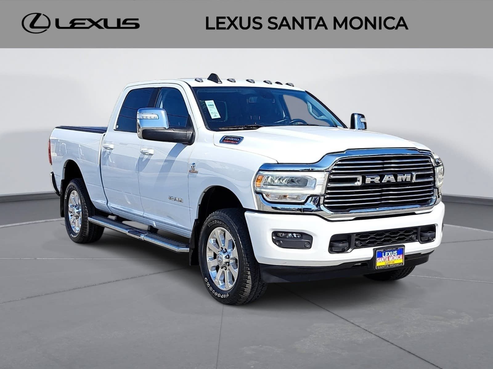 Used 2023 RAM 2500 Laramie AWD/4WD image 3
