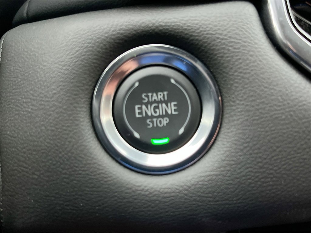 New 2026 GMC Canyon Elevation w/ Convenience Package image 26