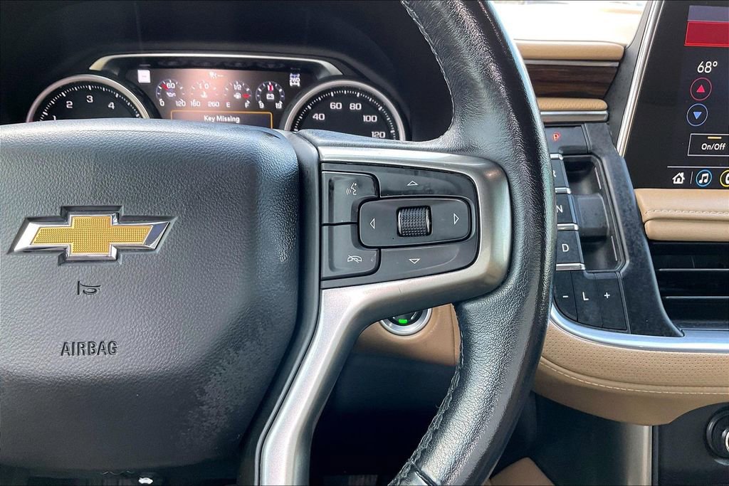 Used 2021 Chevrolet Suburban Premier w/ Premium Package AWD/4WD image 11