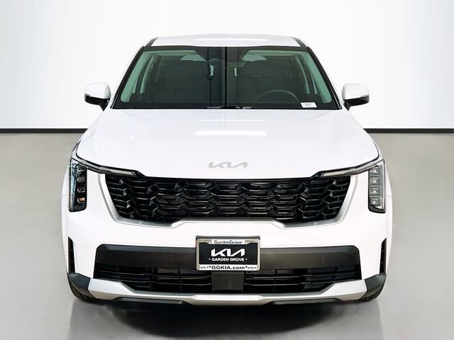 Certified 2024 Kia Sorento LX image 2