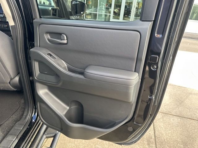 Used 2022 Nissan Frontier S w/ Technology Package image 32