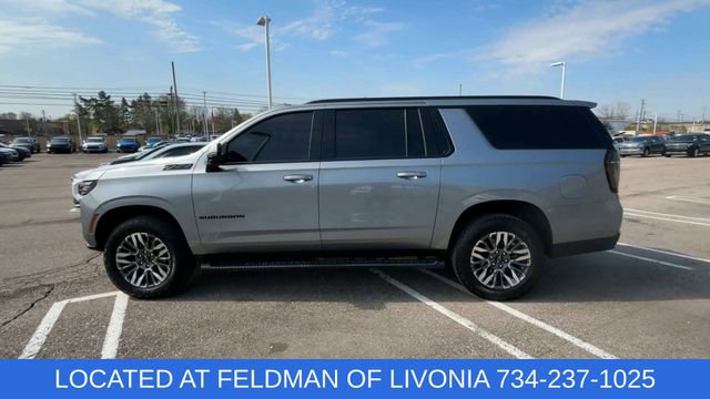 Certified 2025 Chevrolet Suburban Z71 w/ Comfort Package AWD/4WD image 4