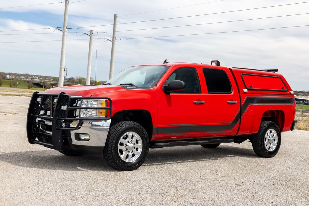 Used 2014 Chevrolet Silverado 2500 LT w/ Interior Plus Package image 3