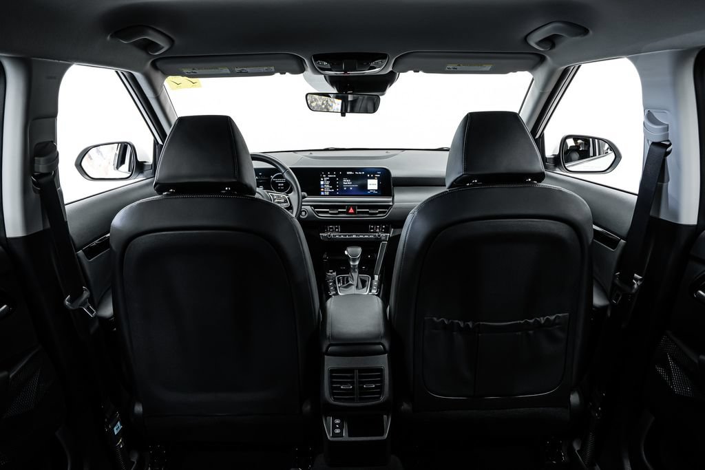 Used 2025 Kia Seltos EX FWD image 19