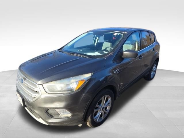 Used 2017 Ford Escape SE image 9