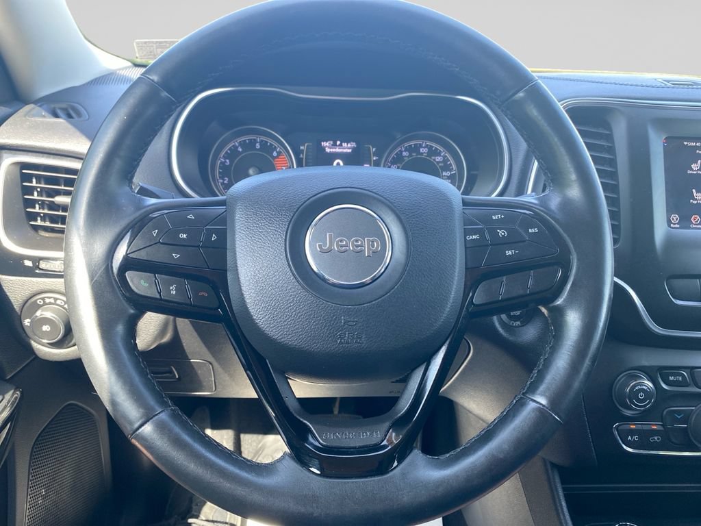 Certified 2019 Jeep Cherokee Latitude Plus AWD/4WD image 25