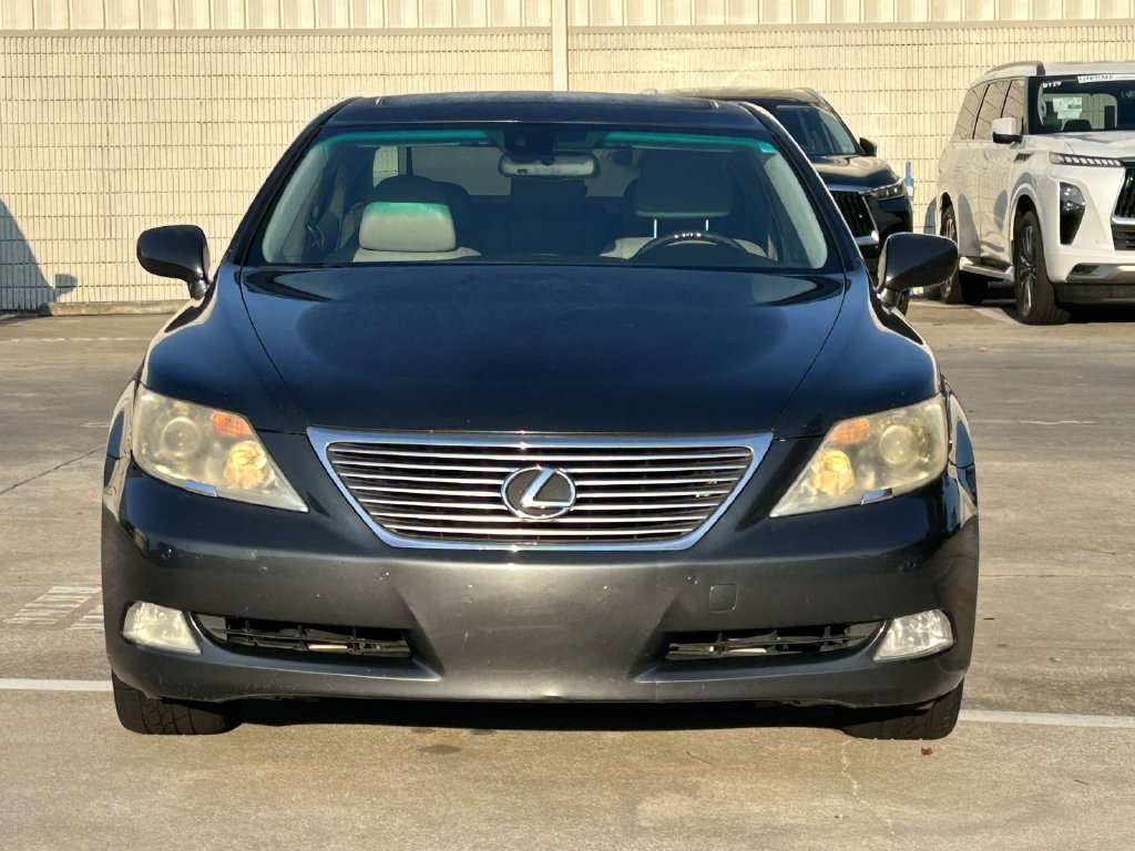 Used 2007 Lexus LS 460 L w/ Luxury Pkg RWD image 8