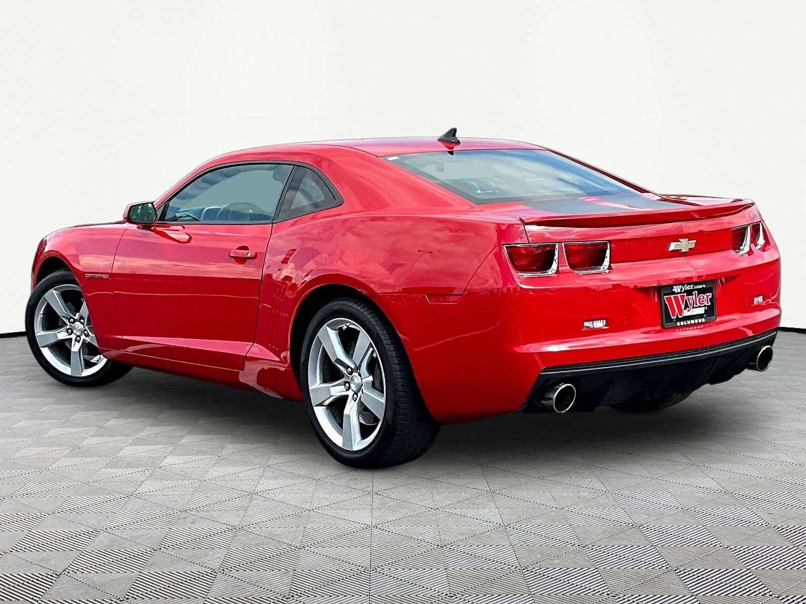 Used 2011 Chevrolet Camaro SS w/ RS Package RWD image 4