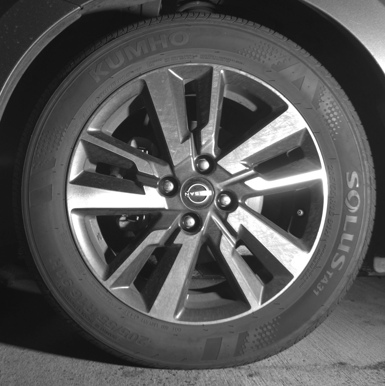 Used 2025 Nissan Versa SV image 12