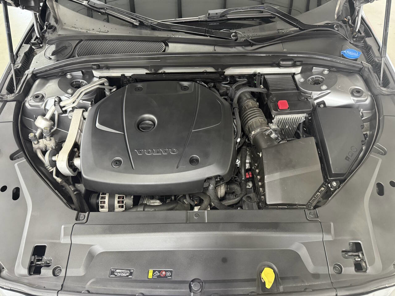 Used 2020 Volvo S90 T6 Inscription image 8