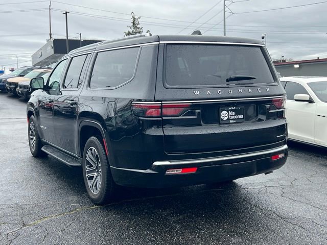 Used 2024 Jeep Wagoneer L Series II w/ Flexible Seating Group image 11