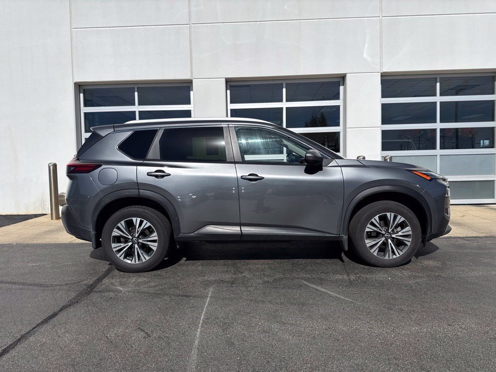 Used 2023 Nissan Rogue SV w/ SV Premium B Package AWD/4WD image 3
