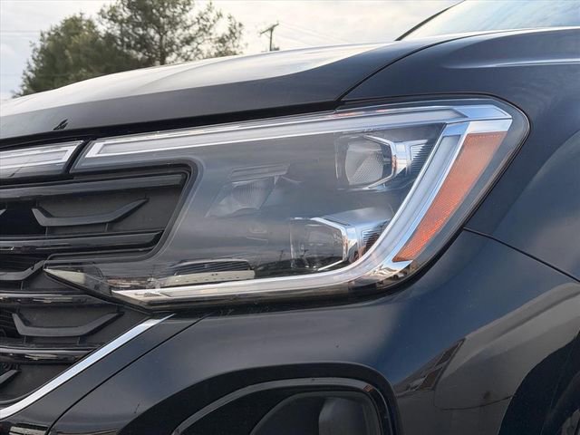 Used 2024 Volkswagen Atlas Cross Sport SE image 26