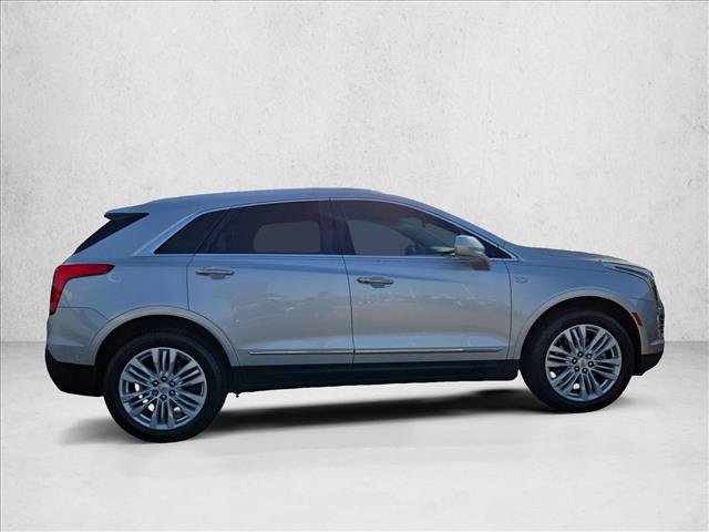 Used 2017 Cadillac XT5 Premium Luxury w/ LPO, Wheel Lock Package FWD image 4