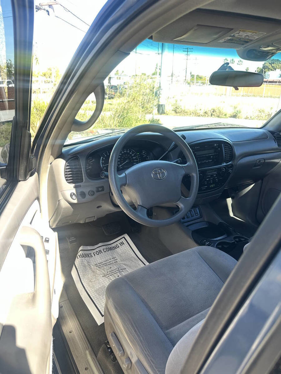 Used 2005 Toyota Sequoia SR5 image 9