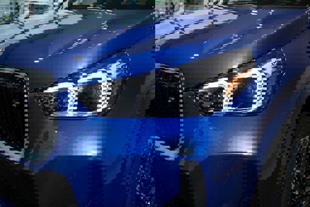 Used 2025 BMW X1 M35i w/ Premium Package image 8