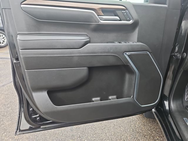 Used 2023 Chevrolet Silverado 1500 LT image 10