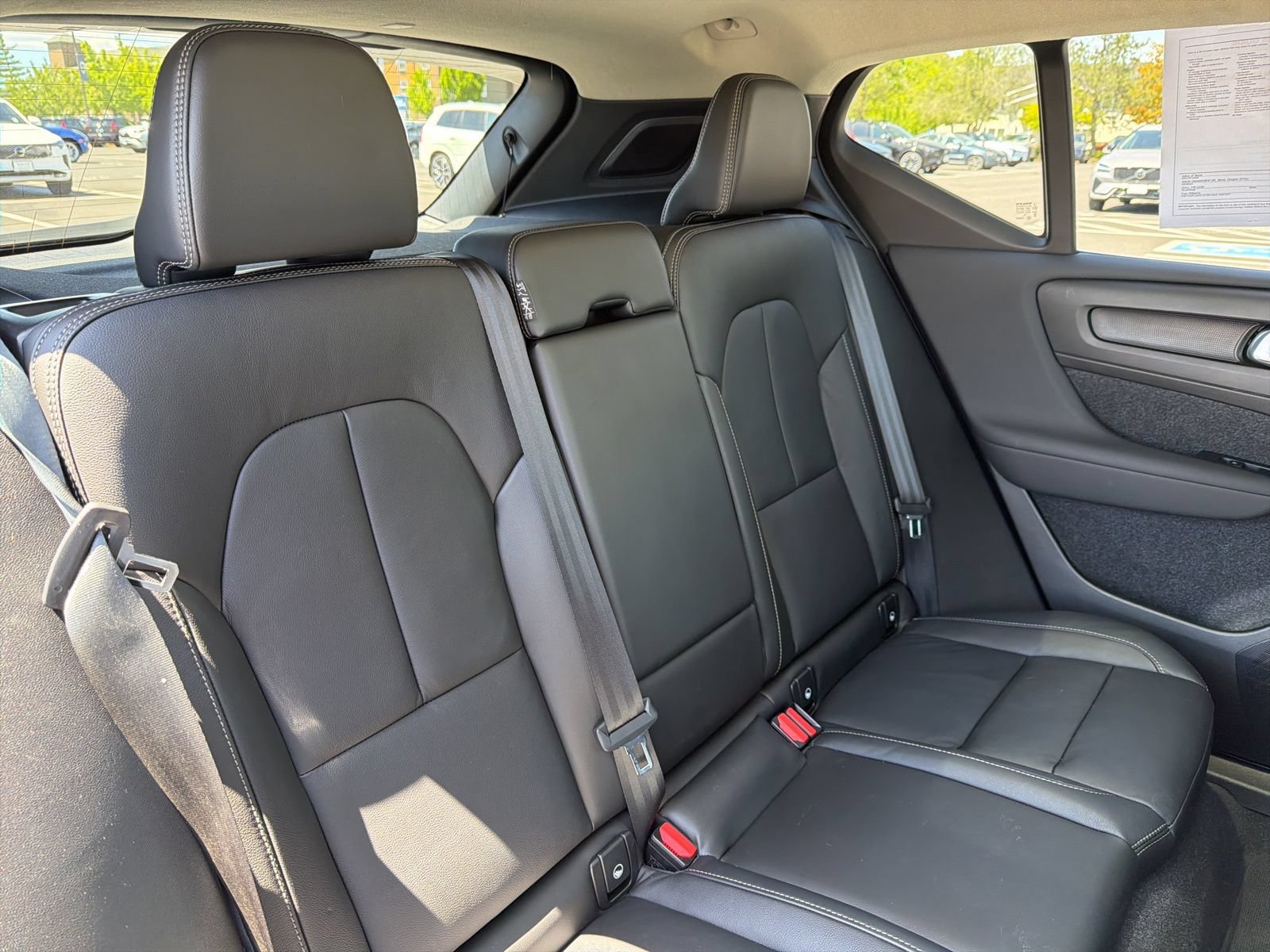 Used 2023 Volvo XC40 B5 Ultimate w/ Protection Package Premier AWD/4WD image 24