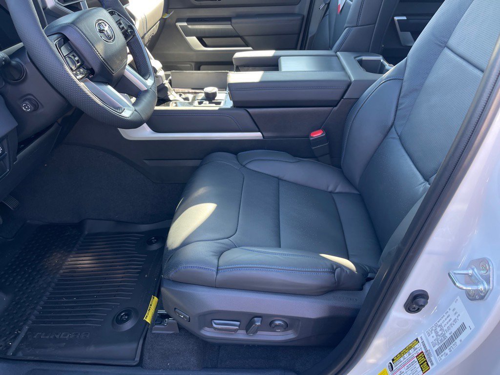 New 2025 Toyota Tundra Platinum image 9