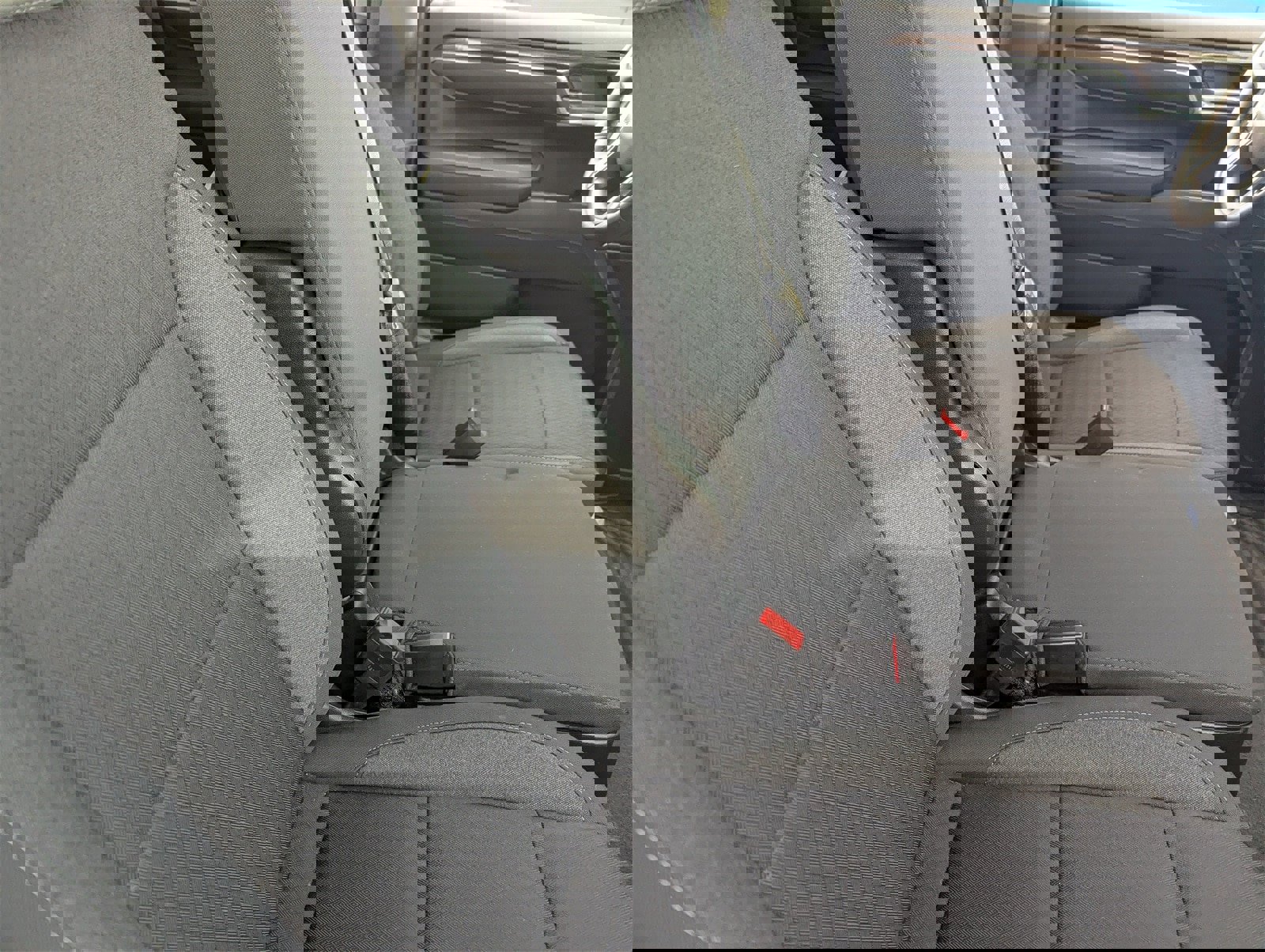 Used 2023 Chevrolet Silverado 1500 LT image 10