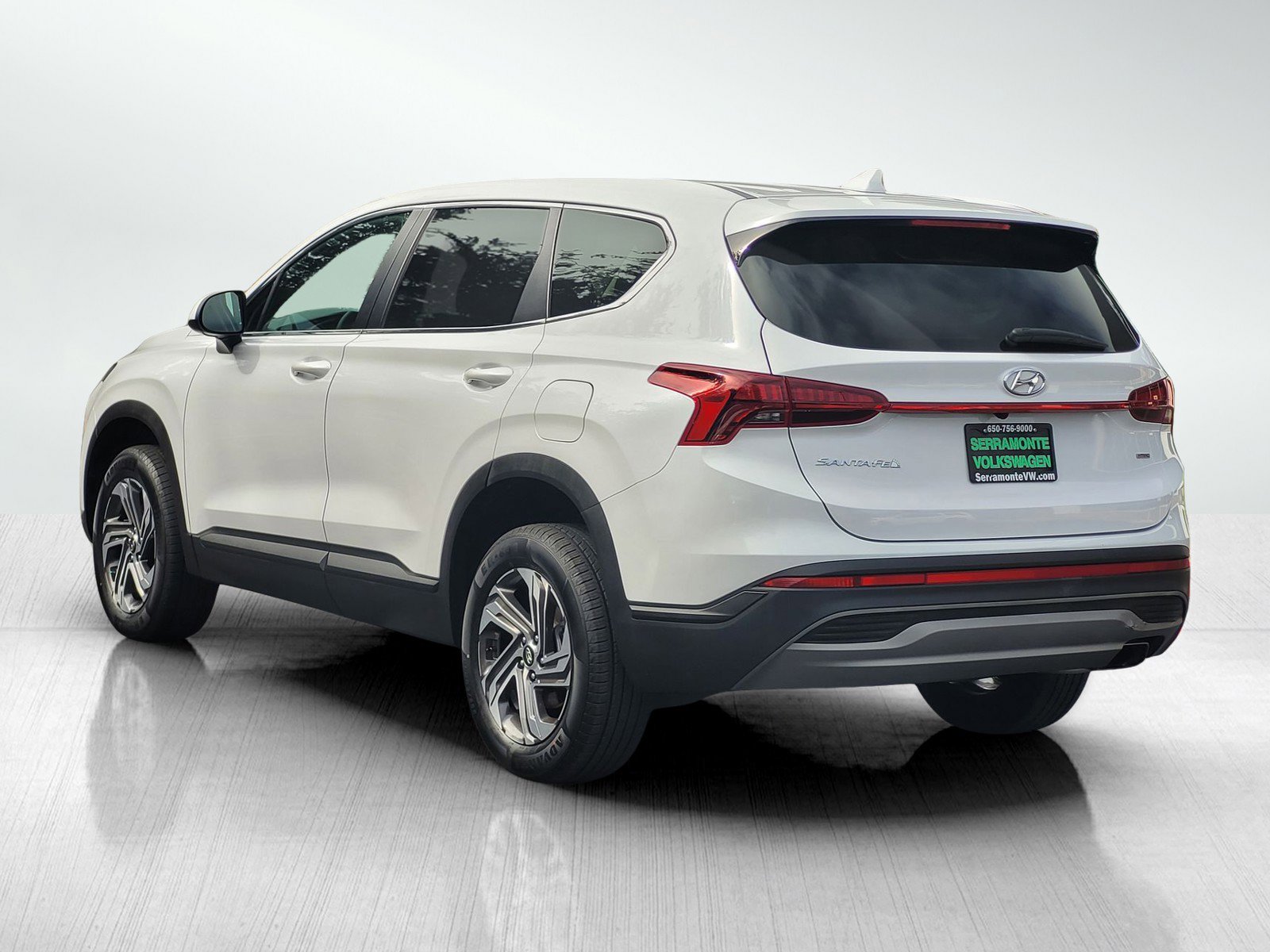 Used 2022 Hyundai Santa Fe SE image 6
