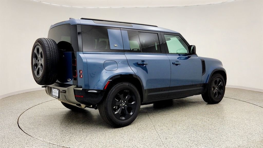 Used 2021 Land Rover Defender 110 X-Dynamic HSE AWD/4WD image 5