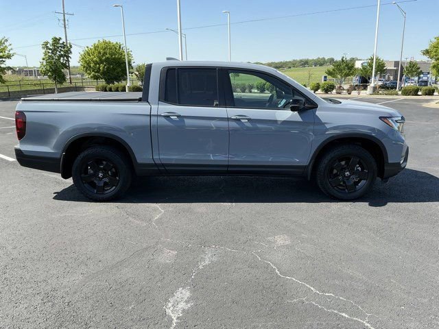 Used 2024 Honda Ridgeline Black Edition image 2