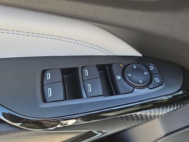 New 2026 Chevrolet Trax LT w/ Driver Confidence Package FWD image 22